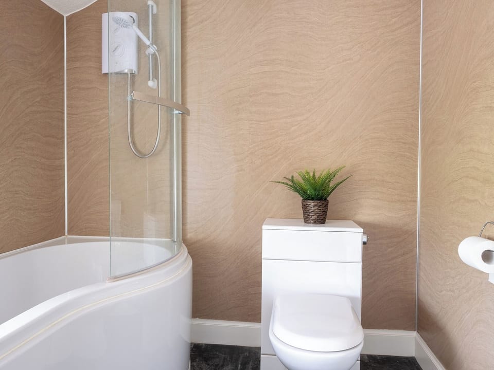 Bathroom | High Ranachan, Campbeltown