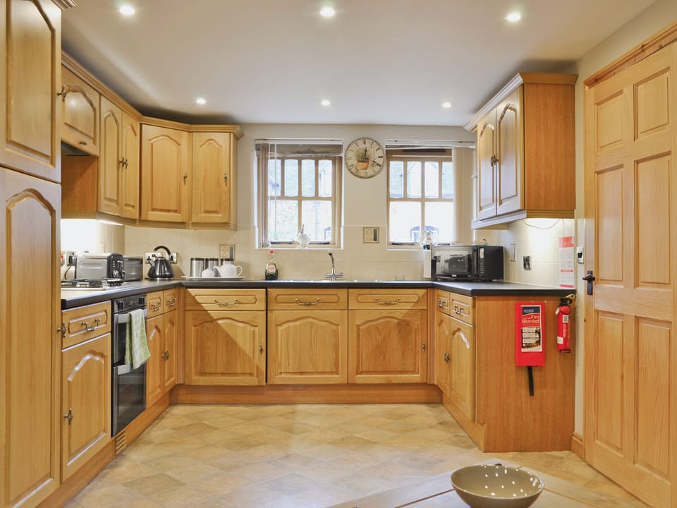 Kitchen | The Olde Granary, Plealey, Shrewsbury