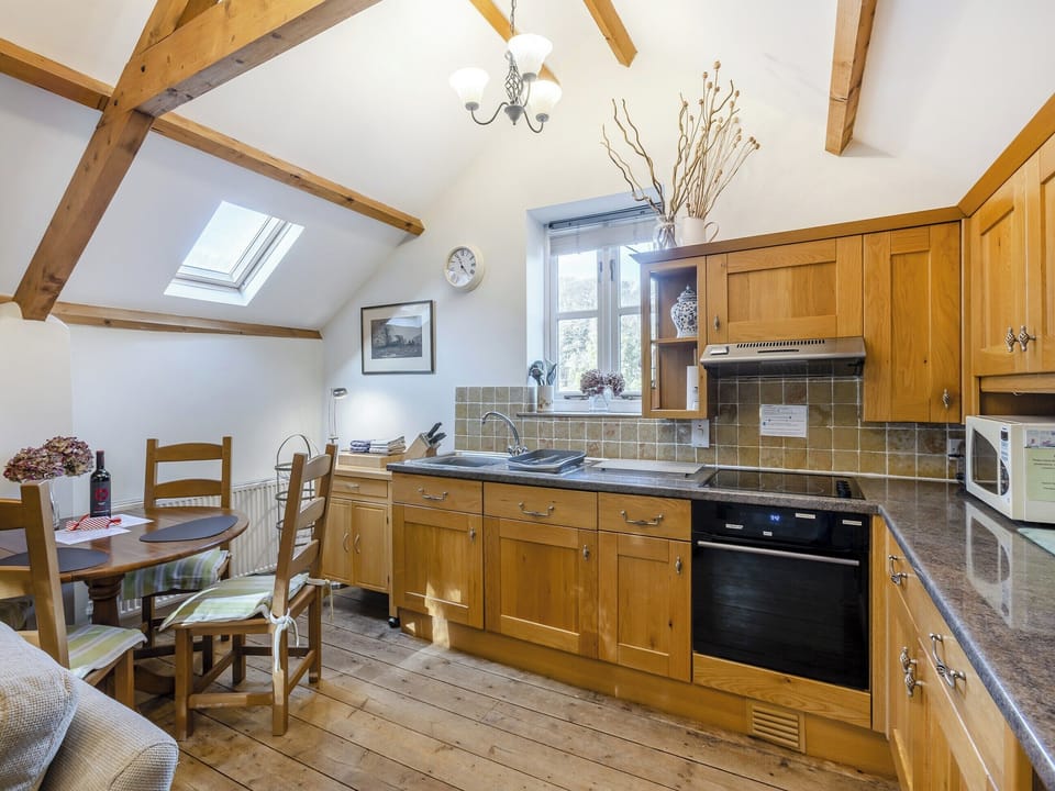 Open plan living/dining room/kitchen | Thimble Cottage, Hartland