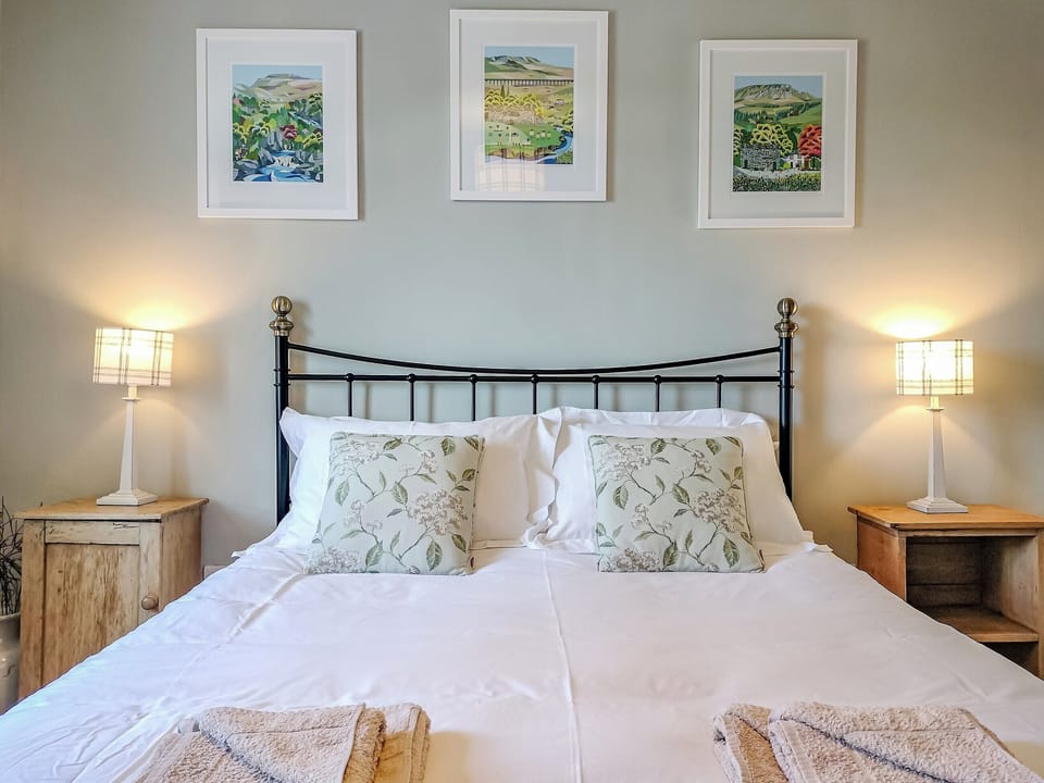 Comfortable double bedroom | Holly Bank Cottage, Giggleswick, near Settle