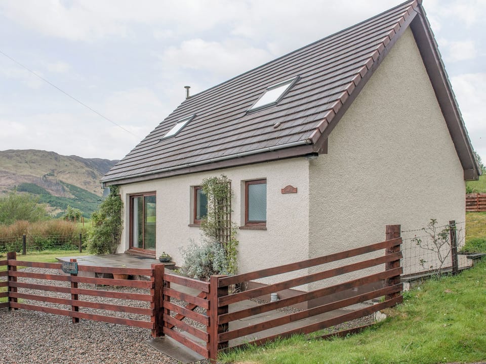 Attractive holiday home | Rosdail, Inverinate, near Kyle