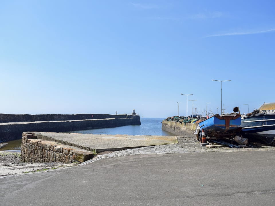 Ideal location for exploring and absorbing the delights of the area | St Andrews, Pittenweem, near Anstruther