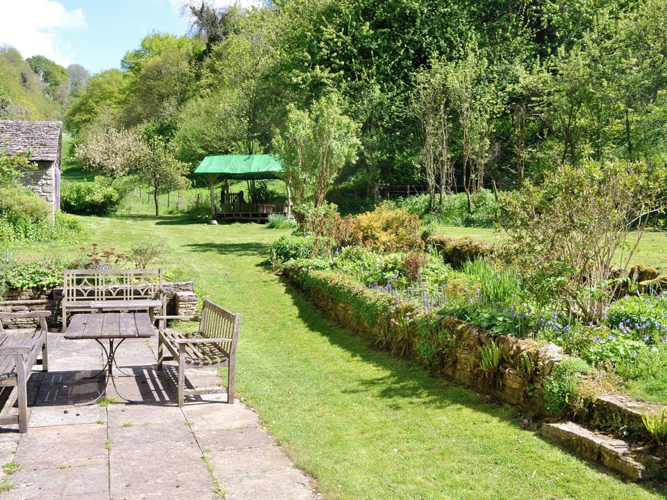 Driftcombe Farmhouse, Bisley