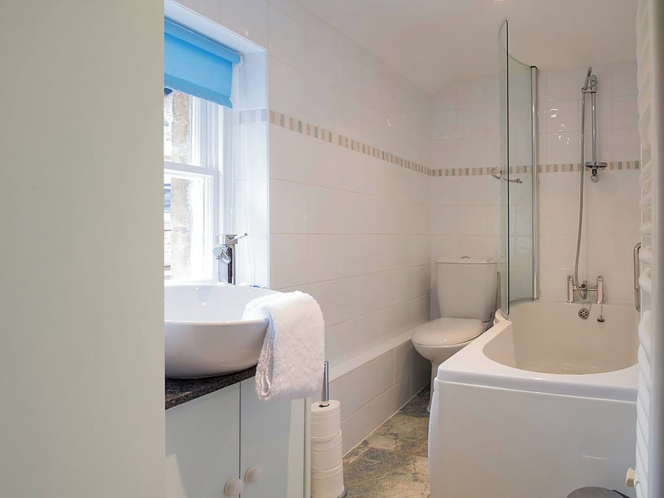 Bathroom | Dorothy Forster Court, Alnwick