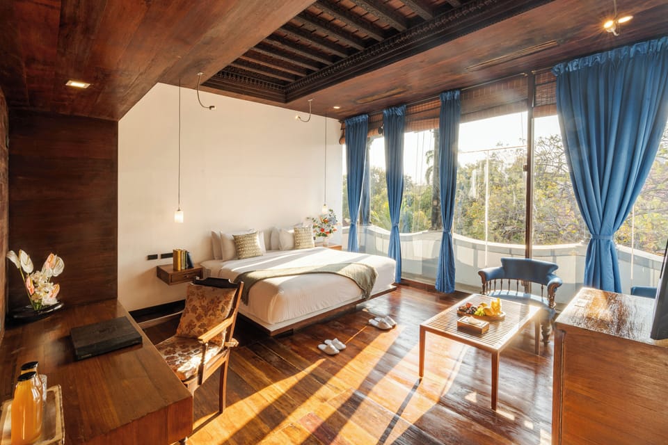 Penthouse | Premium bedding, minibar, in-room safe, individually decorated