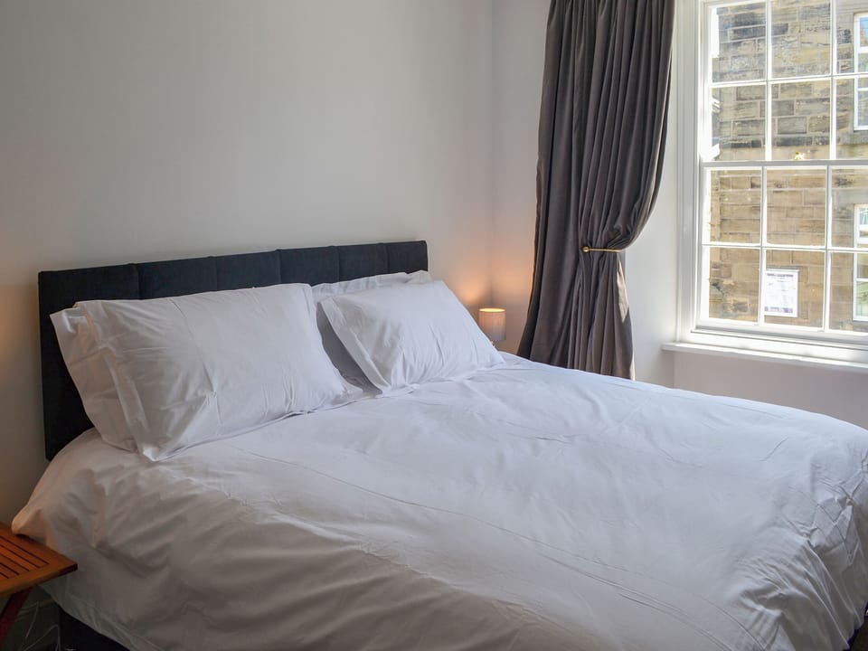 Inviting double bedroom | Blackbird House, Alnwick
