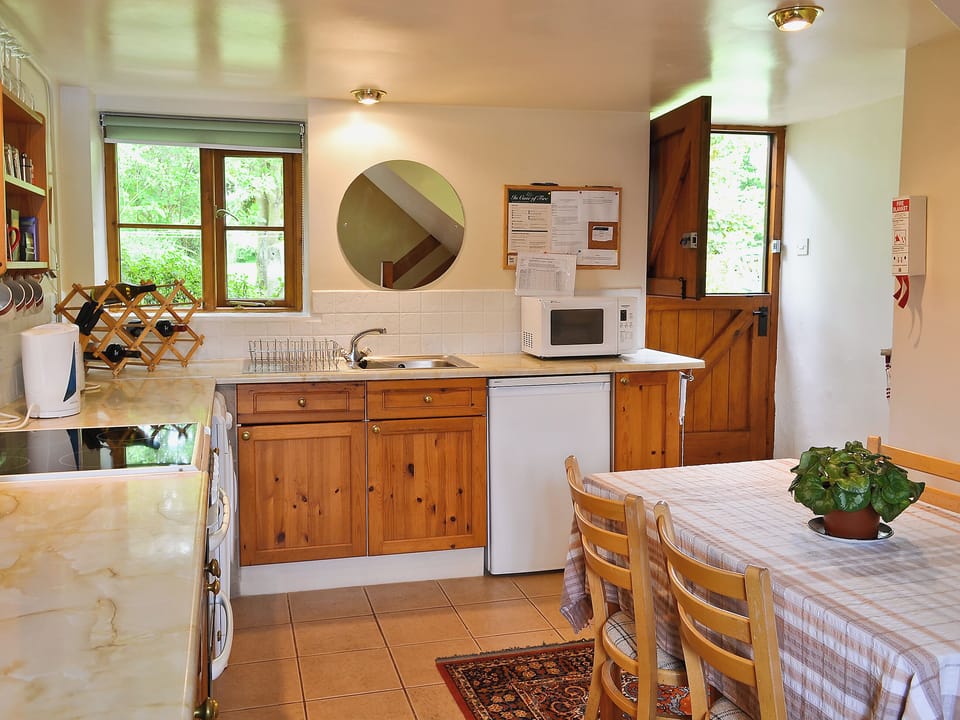 Kitchen/diner | The Garden House, Atlow, nr. Carsington