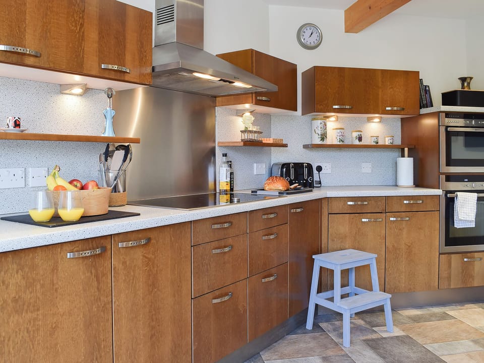 Spacious and well-equipped kitchen | The Roundel, Balmullo, near St Andrews