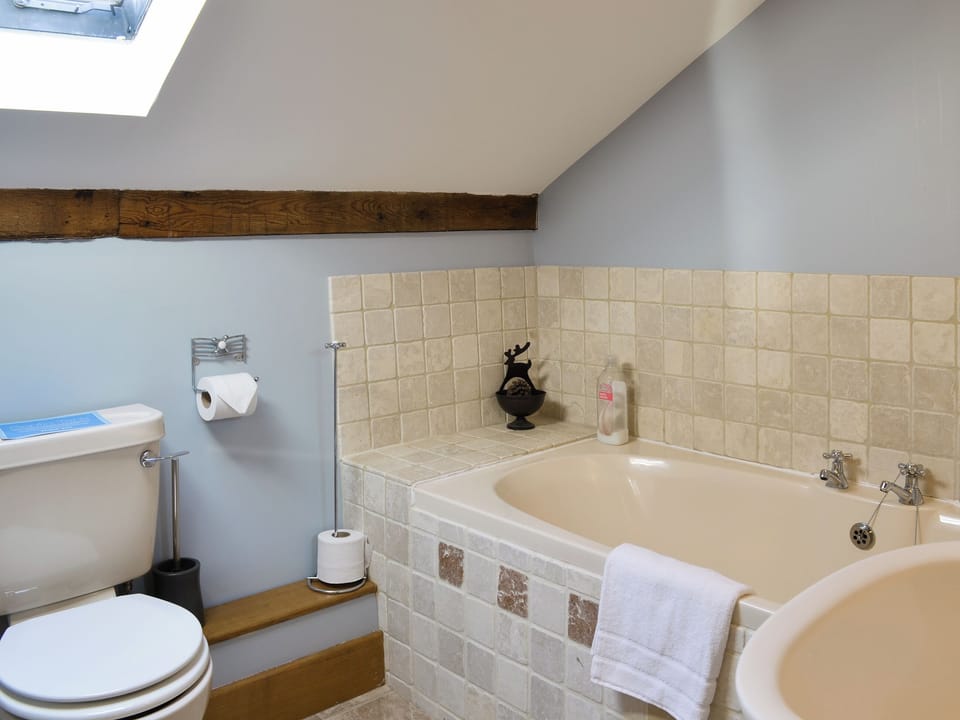 En-suite | The Granary, Uggeshall, nr. Southwold