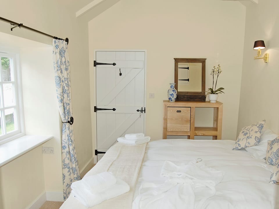 Double bedroom | Game Larder Cottage, Washaway, nr. Bodmin