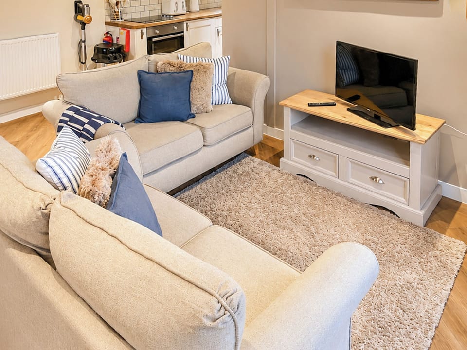 Lounge area | Y Gorlan - Beudy Newydd and Y Gorlan, Llanllechid, near Bangor