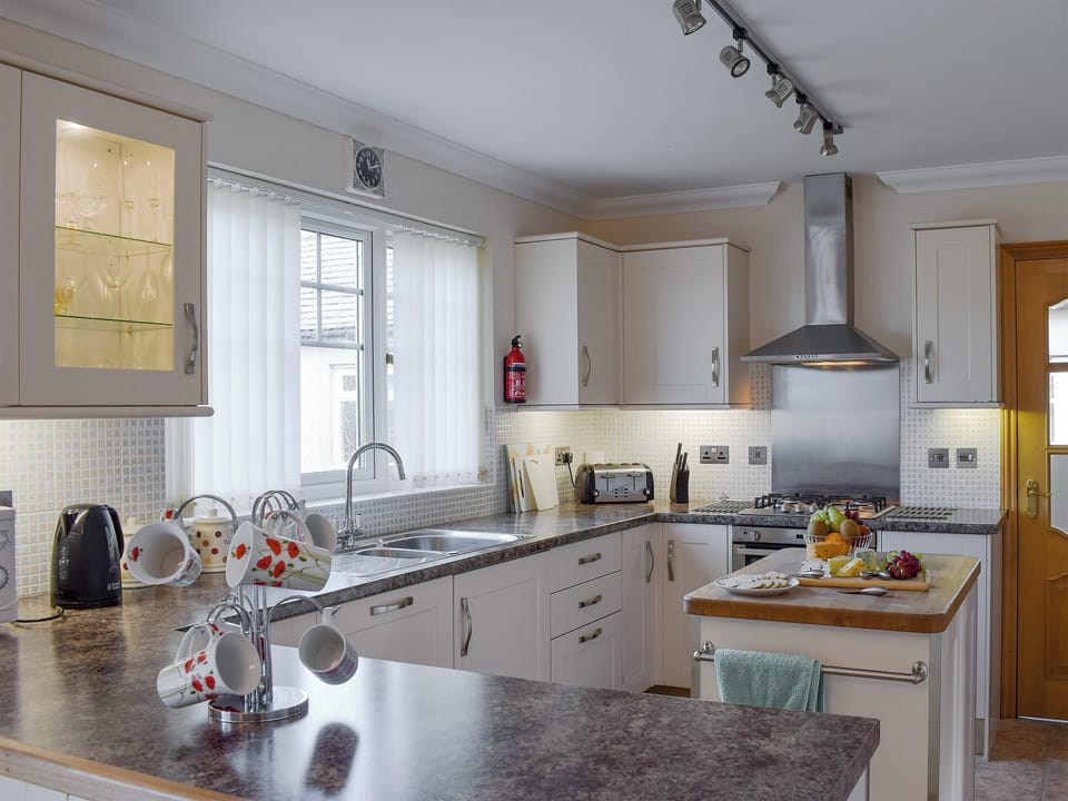 Well equipped kitchen | Island View, Crail, near Anstruther