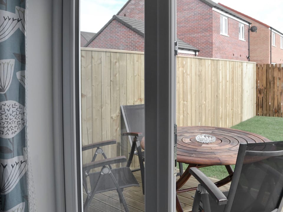 Peaceful patio area | Teal House, Amble