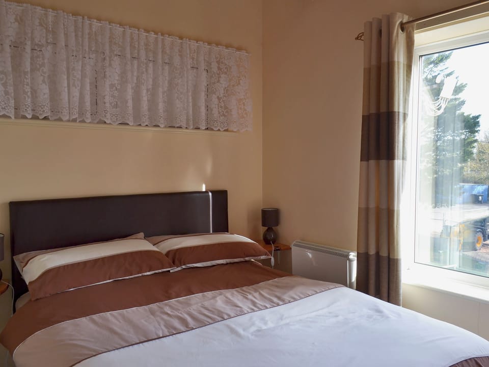 Double bedroom | Flat F1, Dawlish Warren