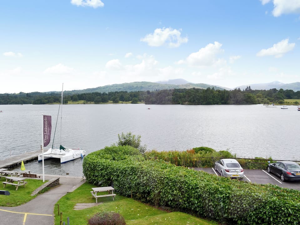Views over lake windermere | Mere View, Ambleside