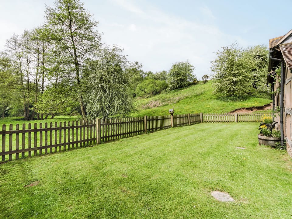 Quiet, secluded garden | Hollywall Croft, Stoke Prior, near Leominster