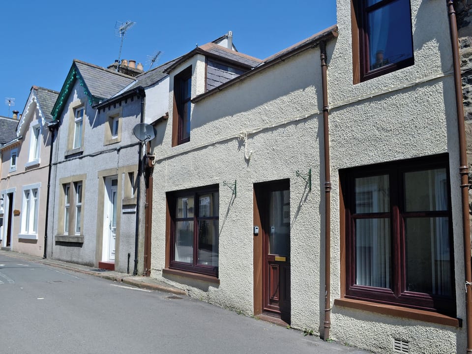 Charming terraced property | Summerlea Cottage, Moffat