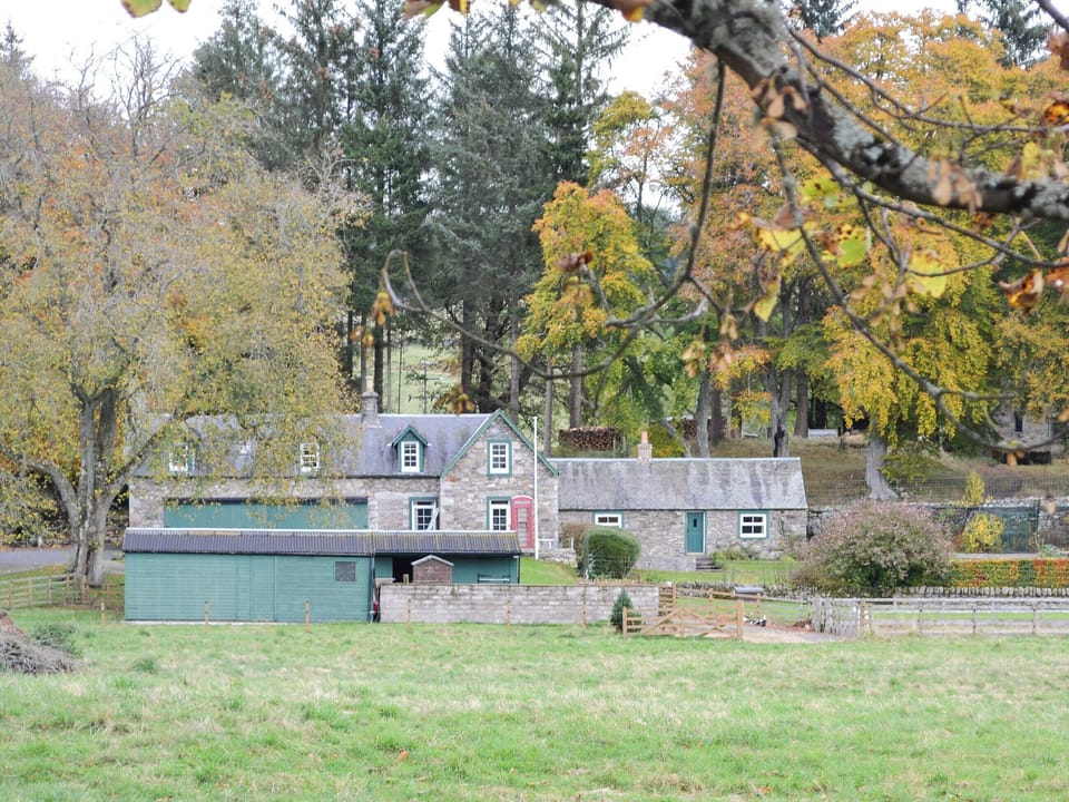 Lovely detached cottage | Inverchroskie Cottage - Inverchroskie, Enochdhu, near Pitlochry