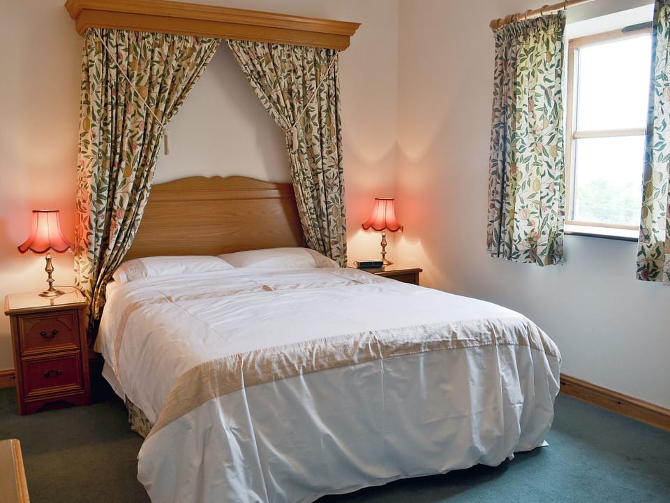 Double bedroom | Elidir Cottage, Bontnewydd, Caernarfon
