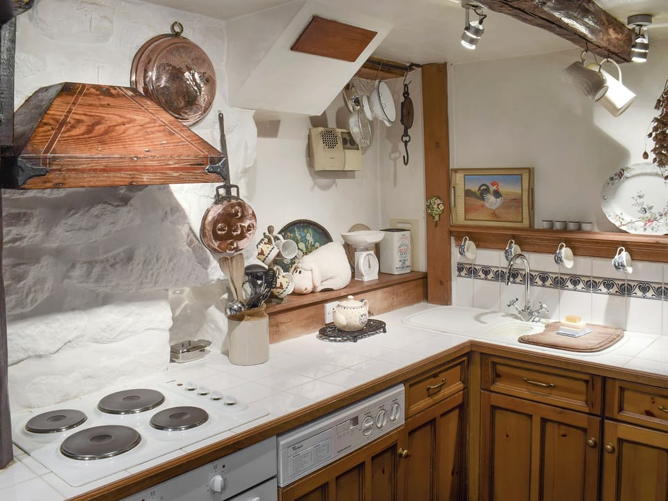 Well-equipped kitchen | Threshing Barn - Red House Farm Cottages, Glaisdale, near Whitby