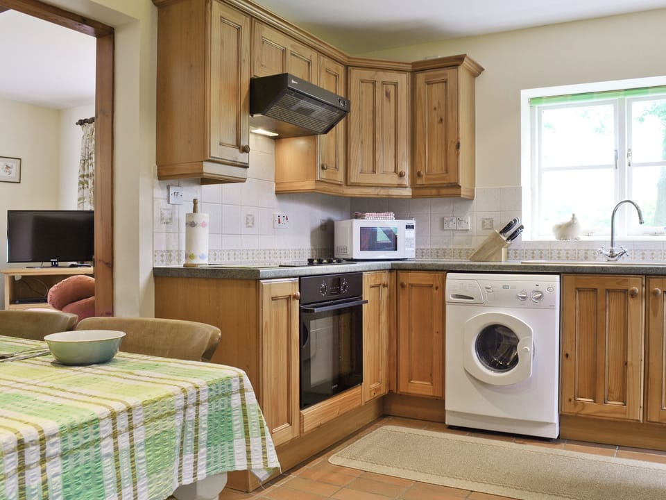 Kitchen/diner | Garden Farm Cottage, Ilam, nr. Ashbourne