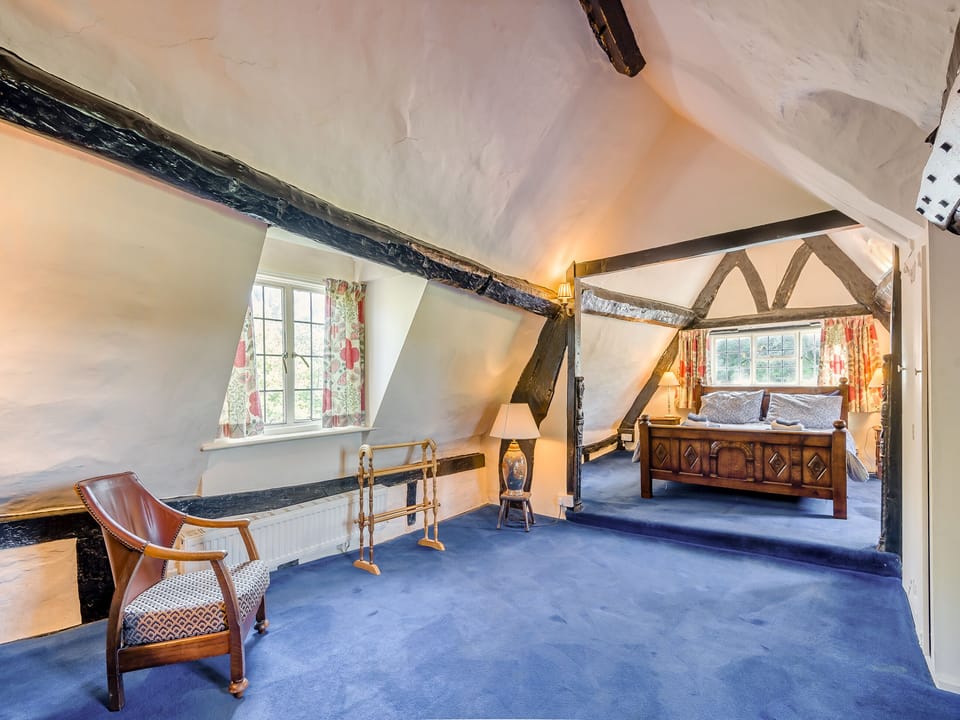 Twin bedroom | Glebe Cottage, Callow End, Worcester