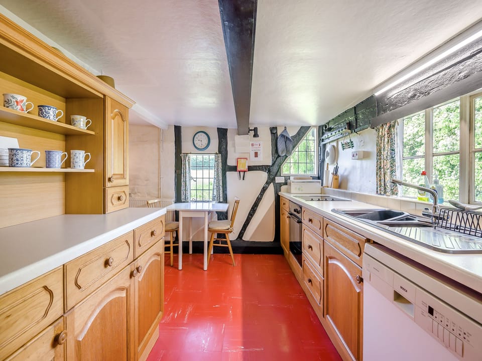 Kitchen | Glebe Cottage, Callow End, Worcester
