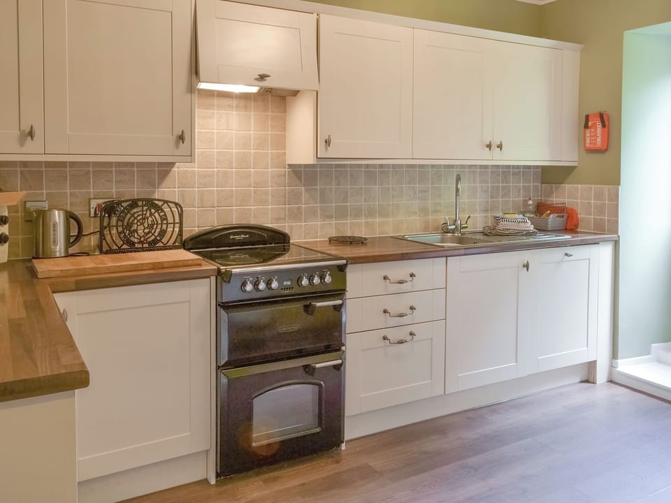 Fully appointed fitted kitchen | Prudhoe Mews, Alnmouth, Alnwick