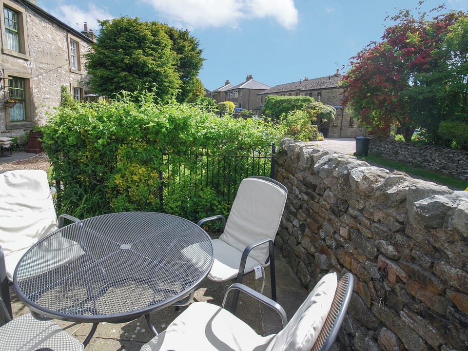 Sitting-out-area | Spoutscroft Cottage, Austwick, near Settle