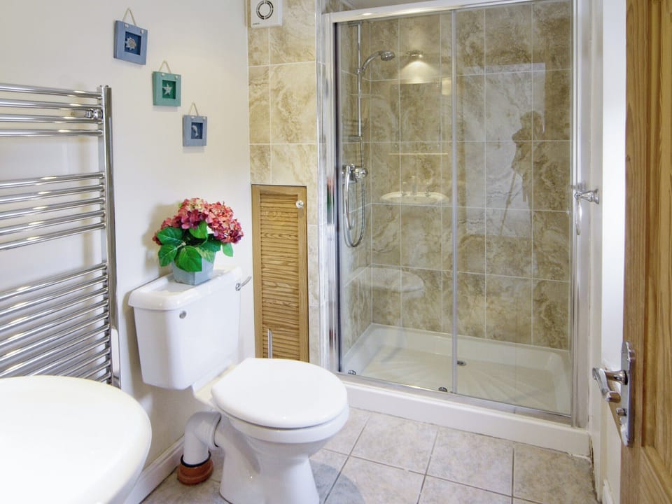 Bathroom | Deuglawdd Cottage, Aberdaron, nr. Pwllheli