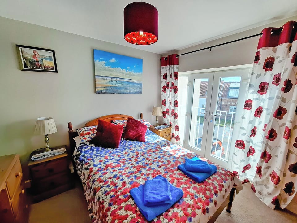 Cosy double bedroom | Meadow View, Bridlington