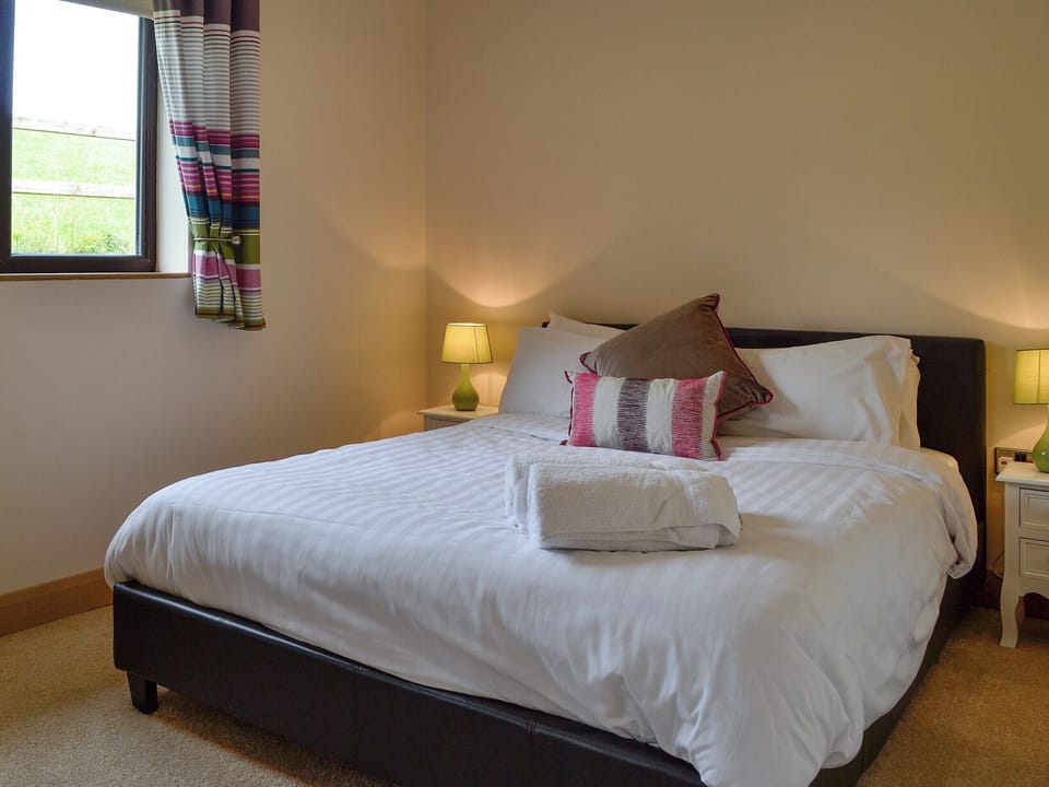 Double bedroom | River Cottage - Mill Farm Holiday Cottages, Heyope, near Knighton