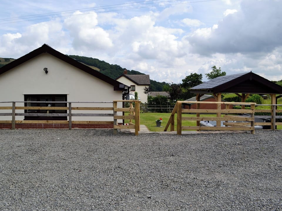 Exterior | River Cottage - Mill Farm Holiday Cottages, Heyope, near Knighton
