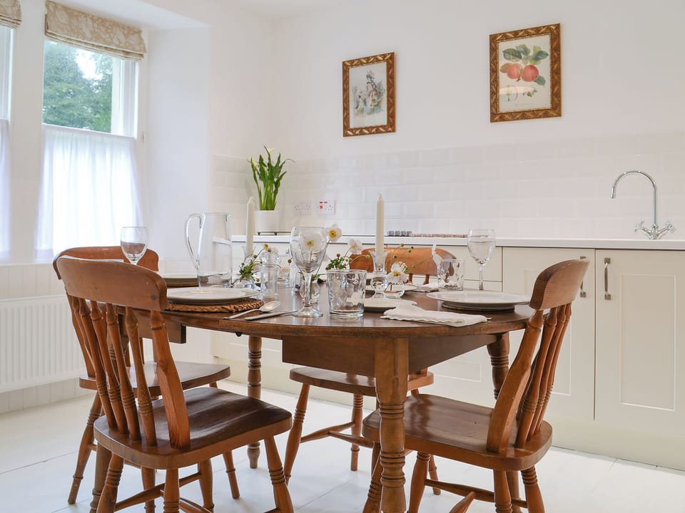Double bedroom with charming dressing table | Garden Cottage, Strachur, near Dunoon