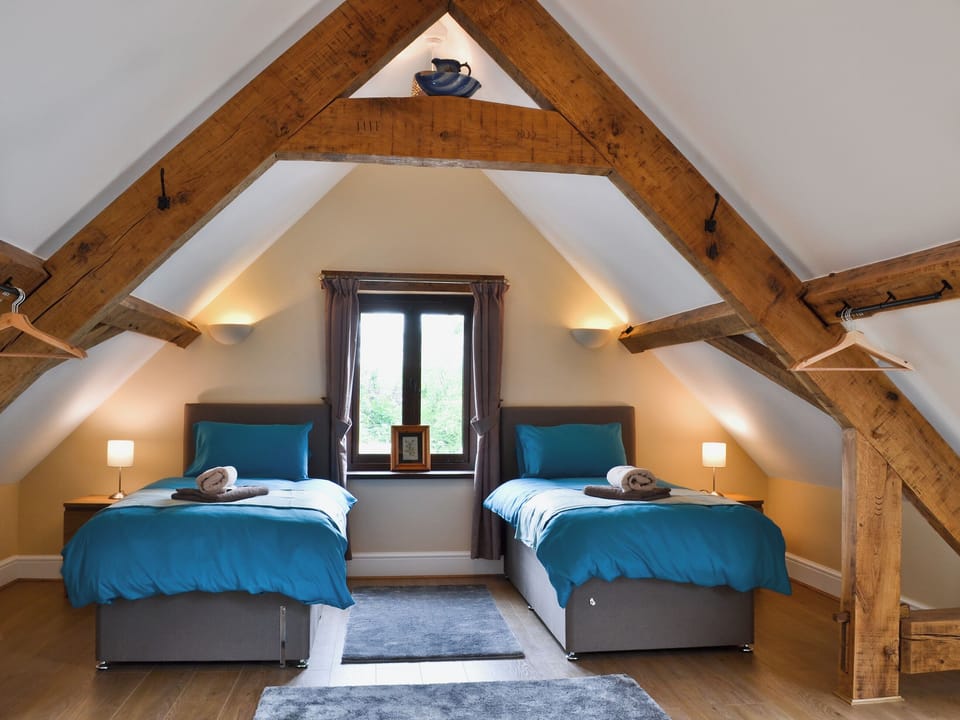 Twin bedroom | LlaethdyMilkhouse, Talgarth, near Brecon