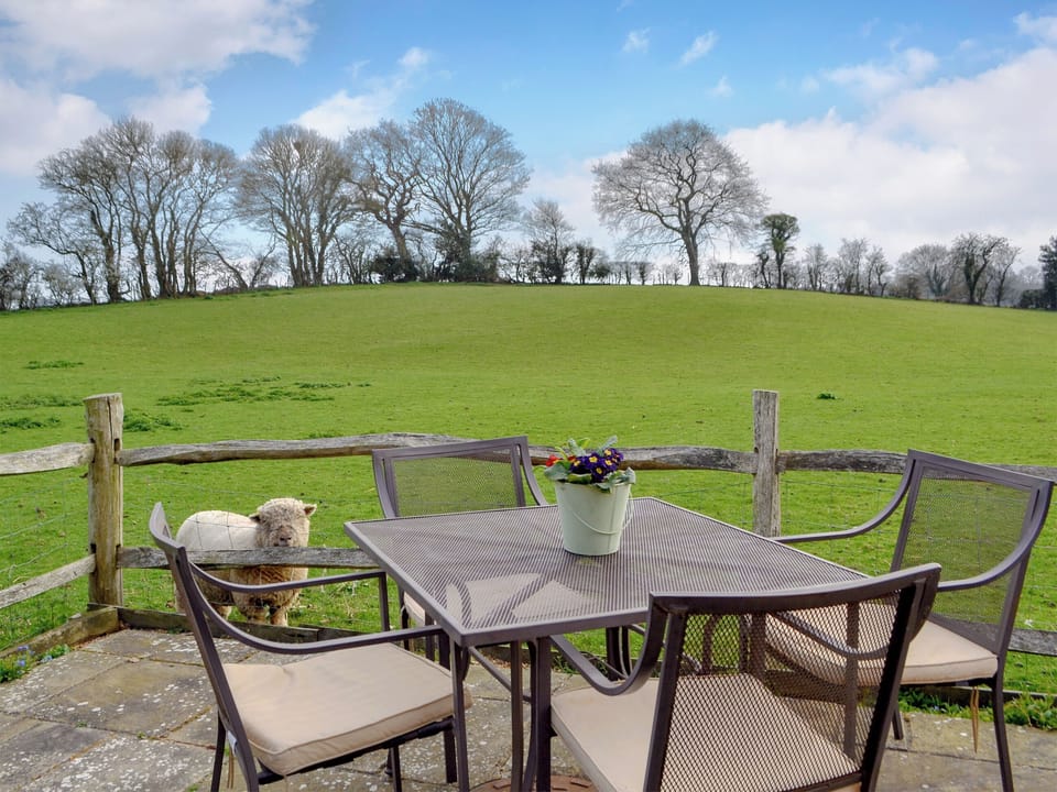 Delightful sitting out area with wonderful views | The Cart Lodge, Hooe, Battle