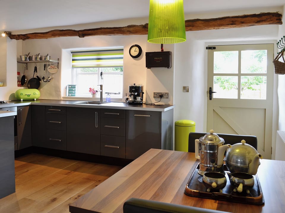 Kitchen | Granny McPhee&rsquo;s Cottage, West Chilla, nr. Beaworthy