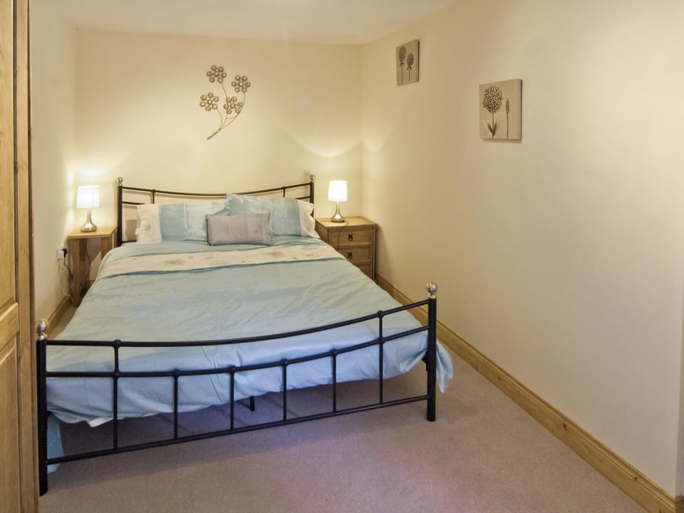 Double bedroom | Cefnaire Isaf, Newtown