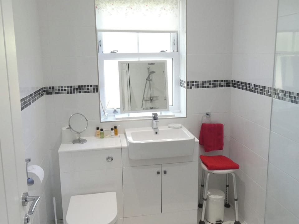 Shower room | Railway Cuttings - Railway Cuttings, Falstone, near Kielder