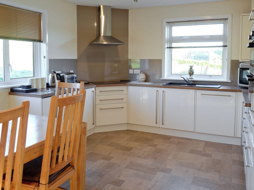 Kitchen and dining area | Druim-Nan-Deur, Lochcarron