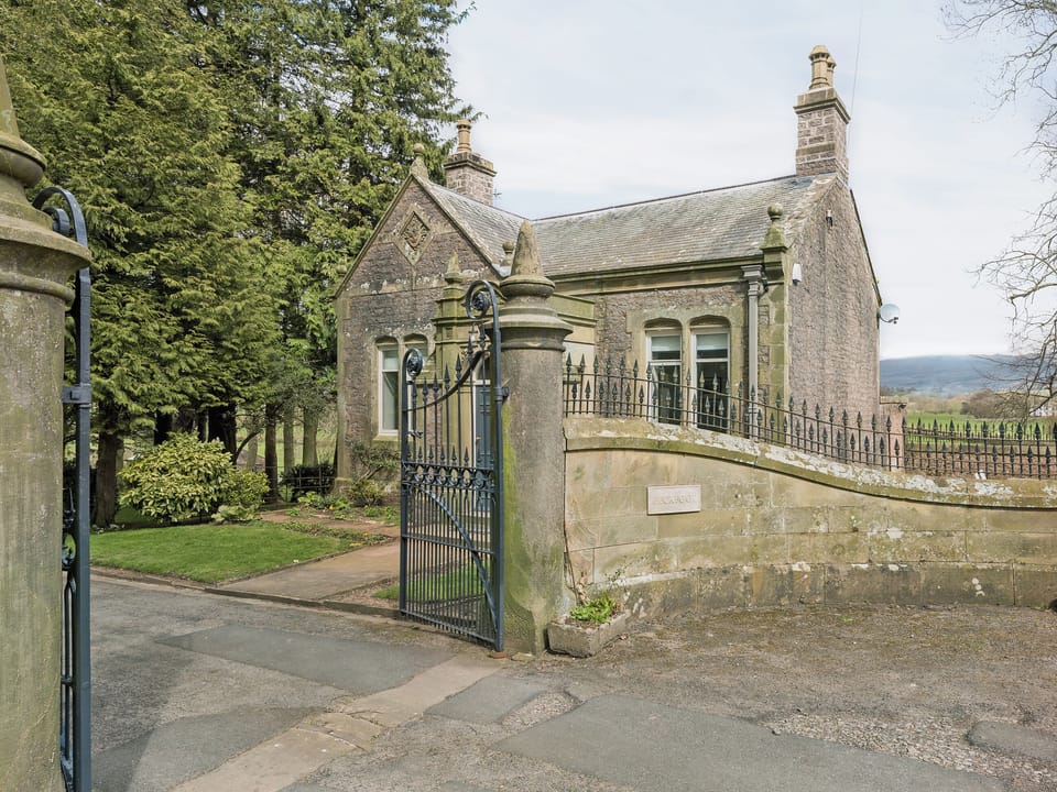 Retaining its period charm | The Gatehouse at Beckfoot Hall, Kirkby Stephen, near Appleby