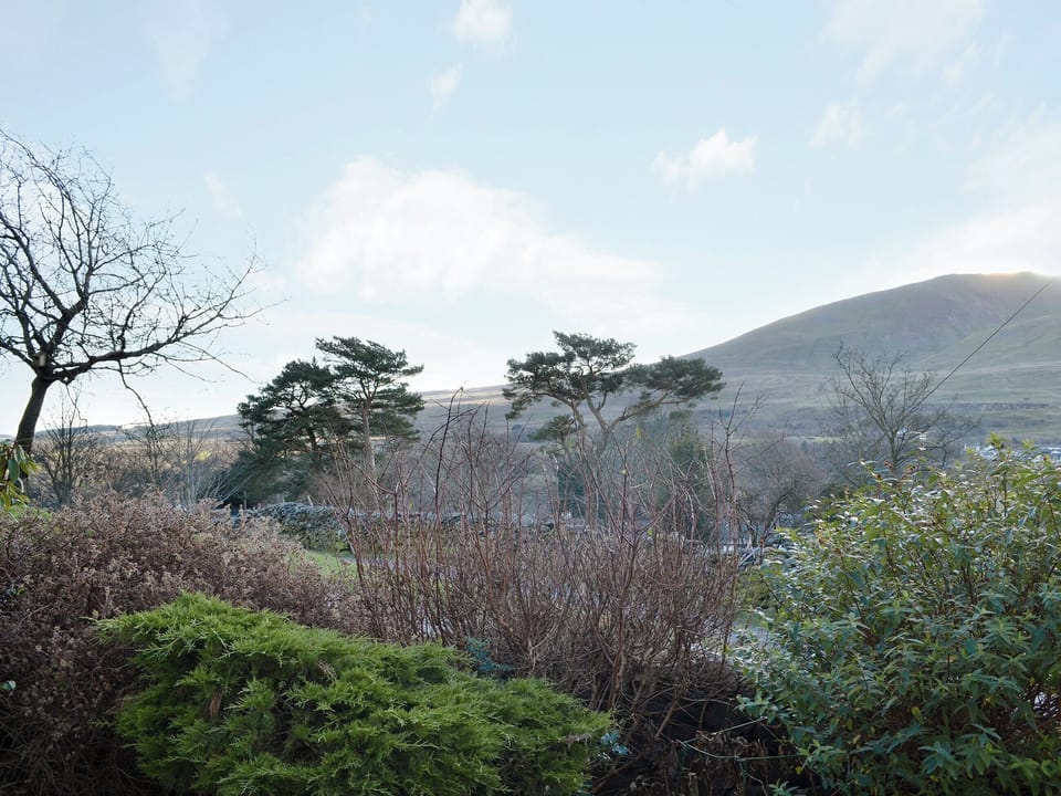 Paved patio with outdoor furniture | Cobble Rigg, Threlkeld, near Keswick