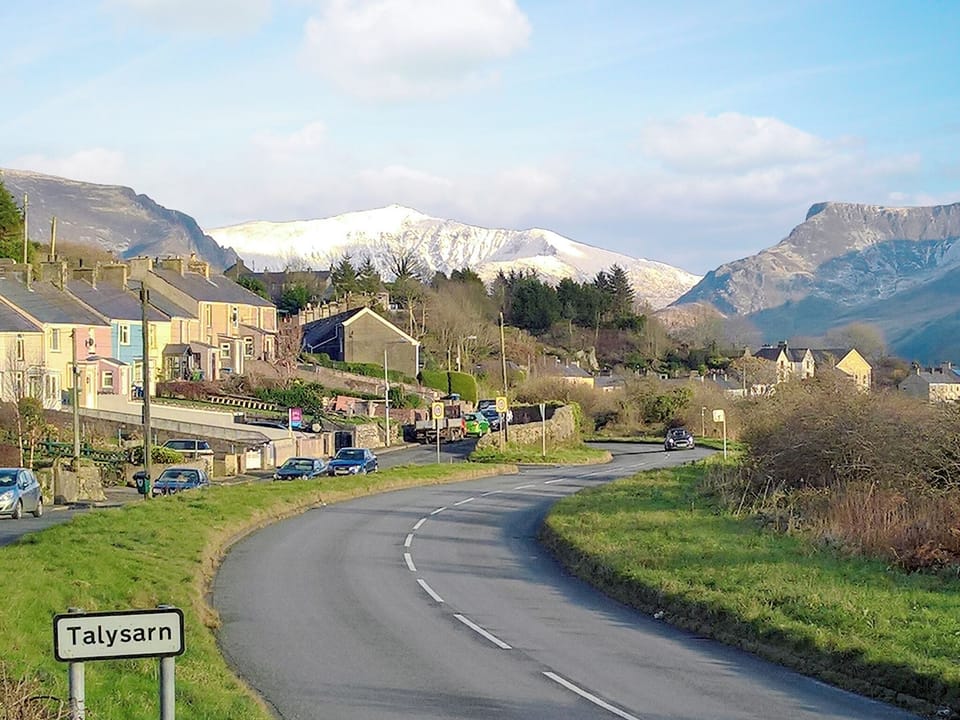 Views towards Snowdon and Nantlle Ridge | Delfryn, Talysarn near Caernarfon