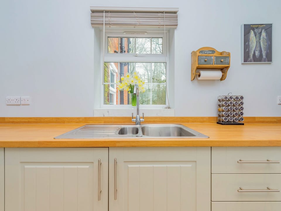 Kitchen | Gardener&rsquo;s Cottage, Brewood, near Wolverhampton