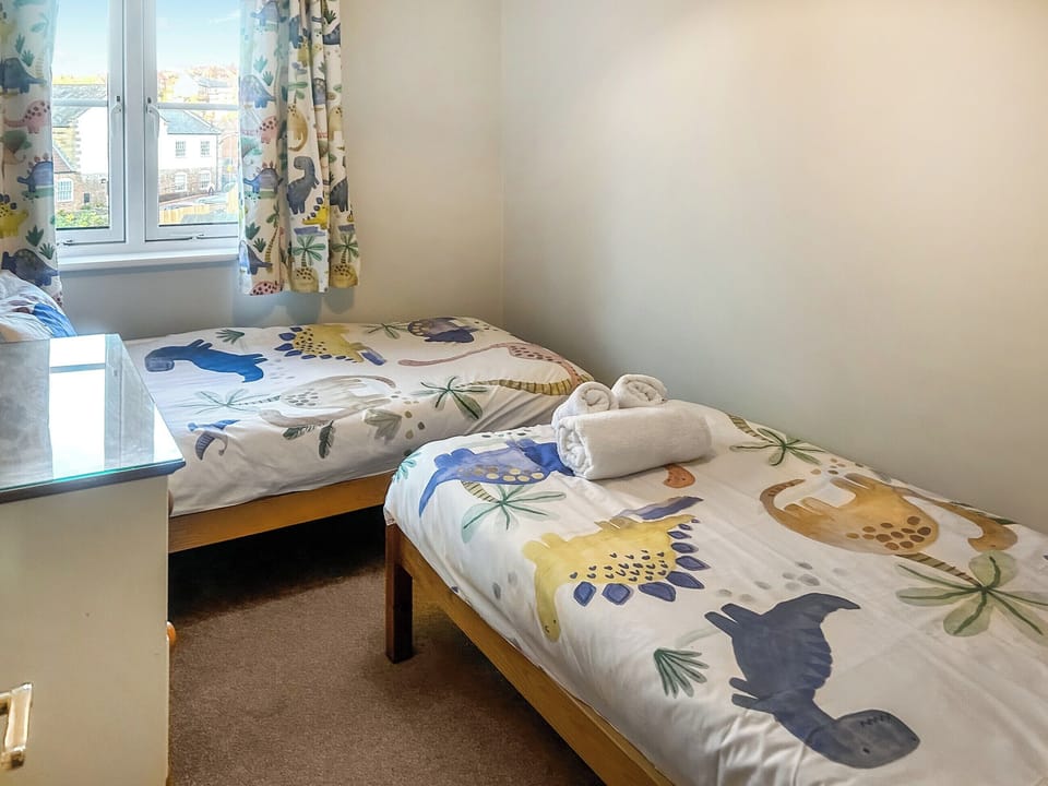 Twin bedroom | Captain&rsquo;s House, Whitby