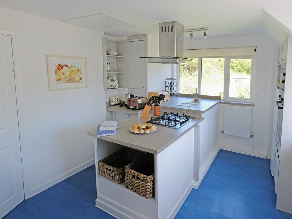Kitchen | Clock Cottage - Rockenhayne Farmstead, Branscombe