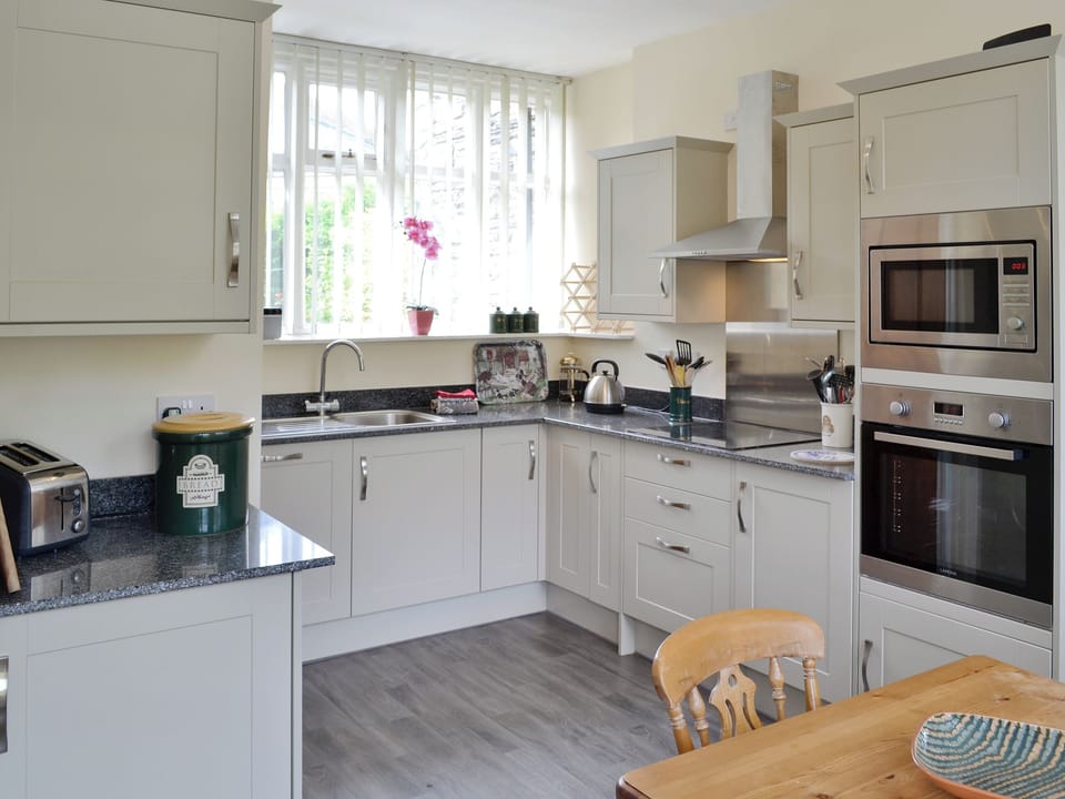 Well-equipped modern fitted kitchen | Station House - Glyndyfrdwy Station Cottages, Glyndyfrdwy, near Llangollen