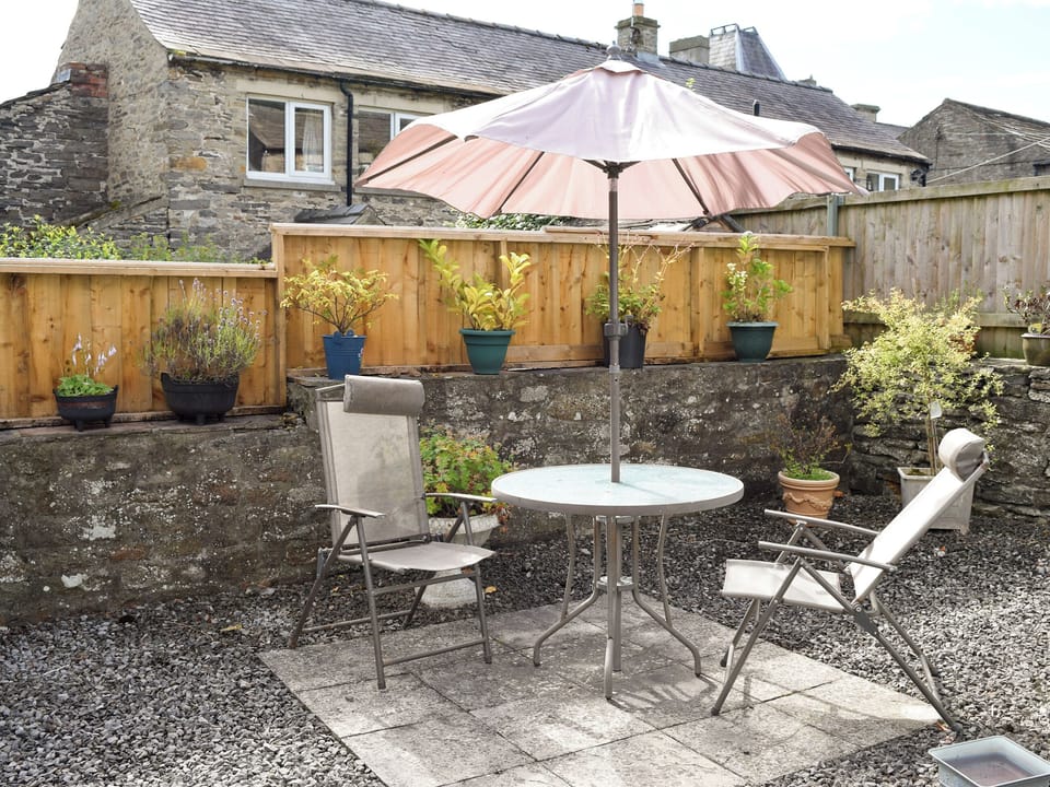 Sitting out area | Clarksville, Leyburn