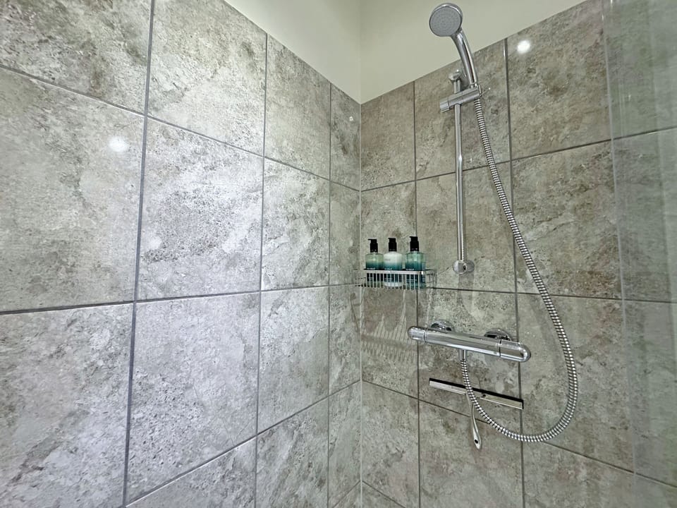 Each of the 4 ensuite shower rooms and the separate bathroom on ground floor have plush towels | The Fish House - Rispond Estate, Rispond, near Durness