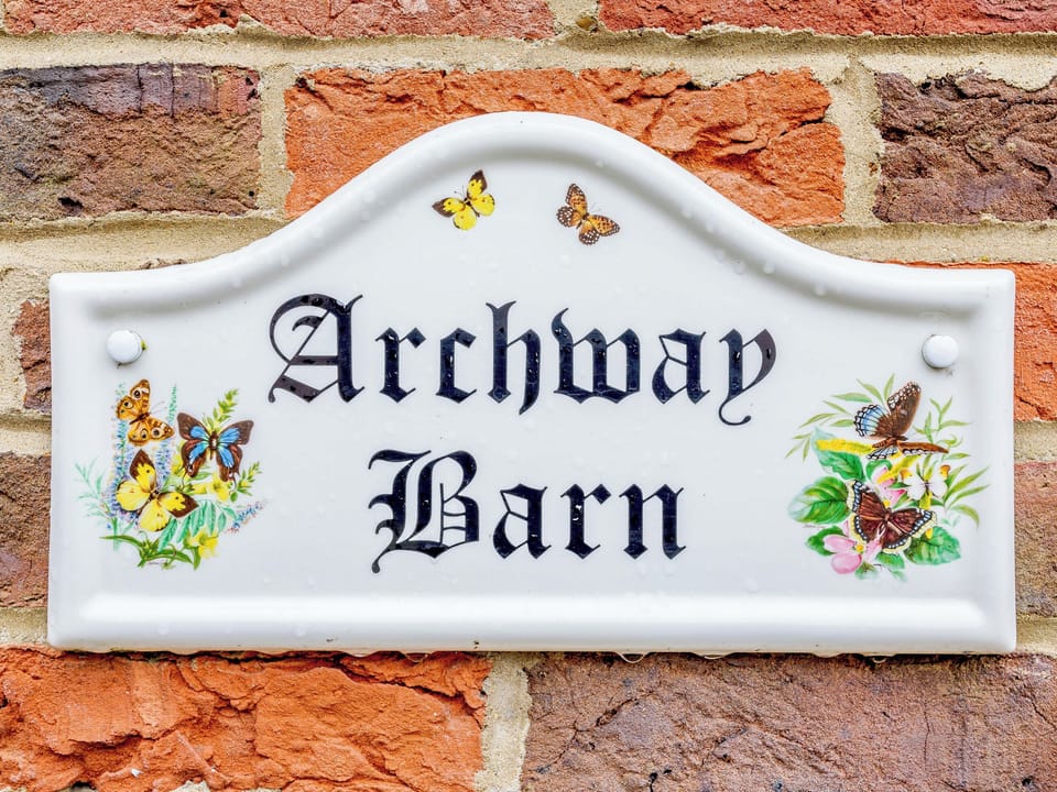 Exterior | Archway Barn - Thorpland Manor Barns, Runcton Holme
